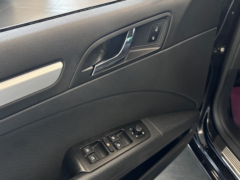 skoda-superb-2-0tdi-125kw-dsg-led-senzory - 7