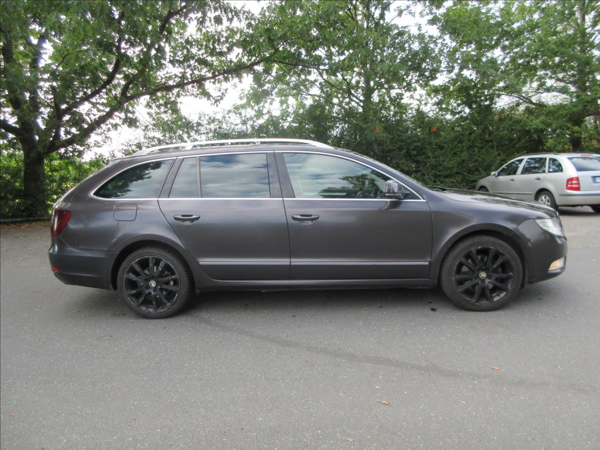 skoda-superb-2-0-tdi-zavada-prev-panorama-tazne - 9