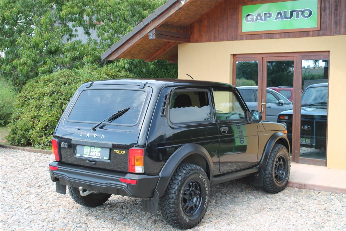 lada-niva-1-7i-61kw-4x4-8-000-tis-km - 5