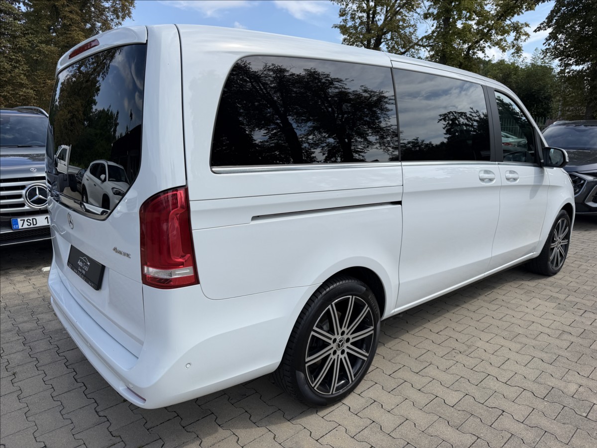 mercedes-benz-tridy-v-300d-l-4matic - 4