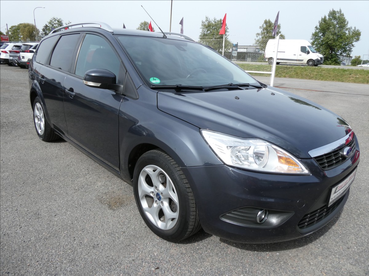 Ford Focus 1,6 16V 74kW 2xkola,závěs,serviska