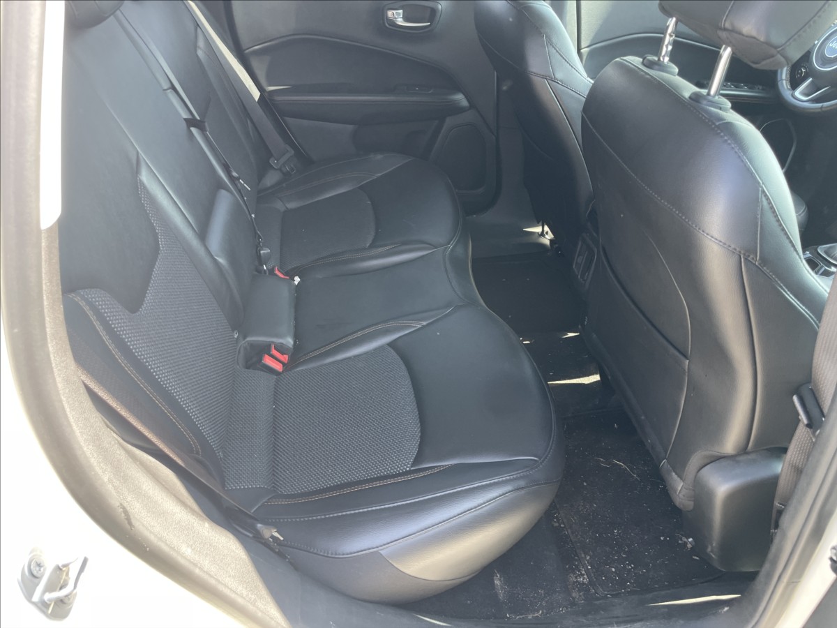 jeep-compass-1-4-t-125kw-at9-limited - 8