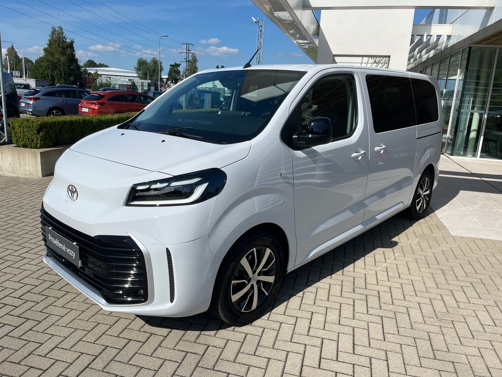 toyota-proace-verso-2-0d-144k-l1-family-webasto-8s - 1
