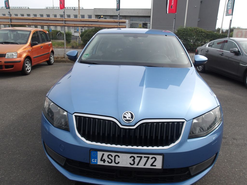 skoda-octavia-1-6tdi-81kw-dsg-cr-krasav - 5
