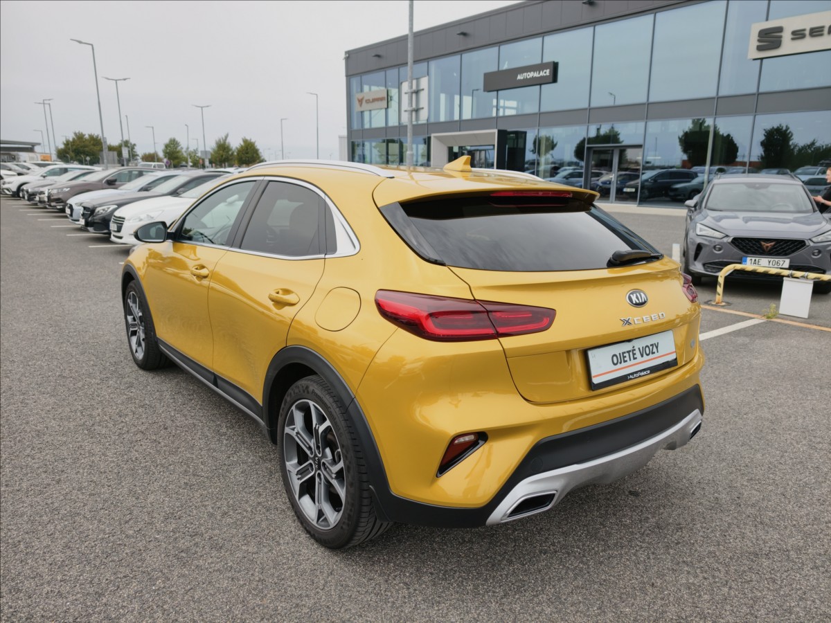 kia-xceed-1-4-t-gdi-mt-103kw-1-cr-servis - 5