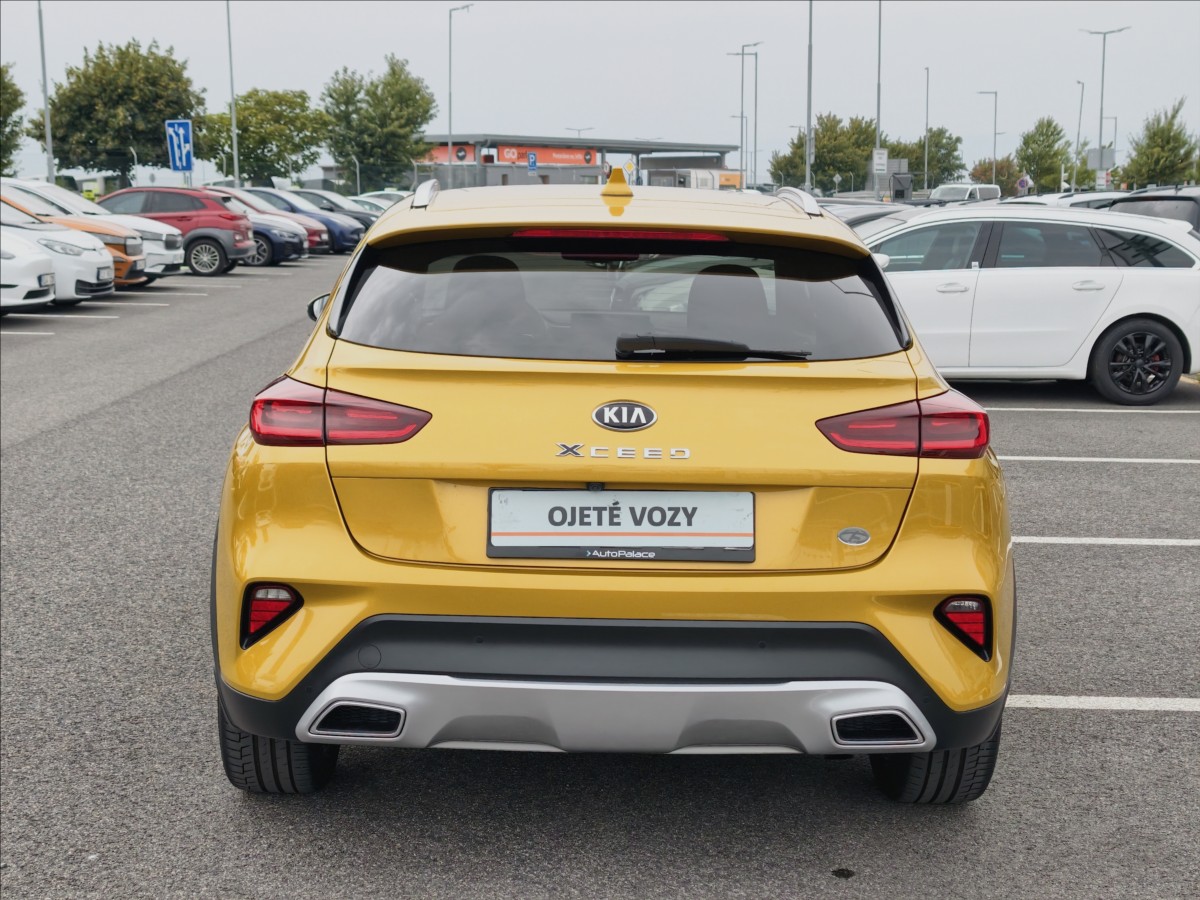 kia-xceed-1-4-t-gdi-mt-103kw-1-cr-servis - 6