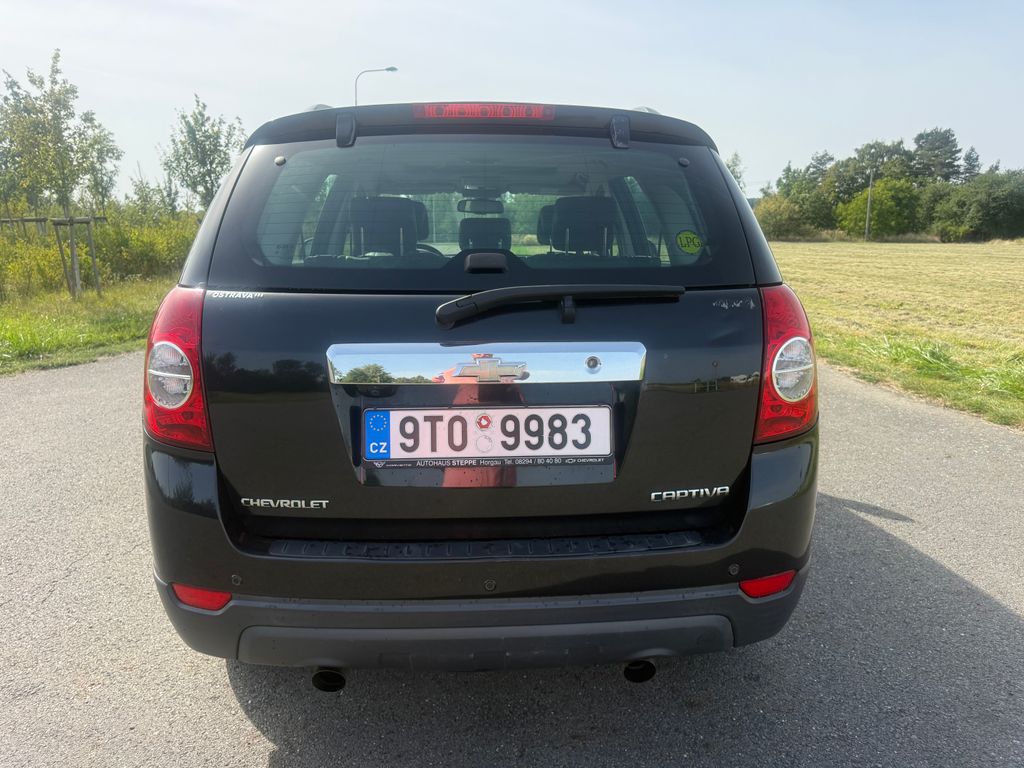 chevrolet-captiva-2-4-benzin-lpg-7-mist - 3