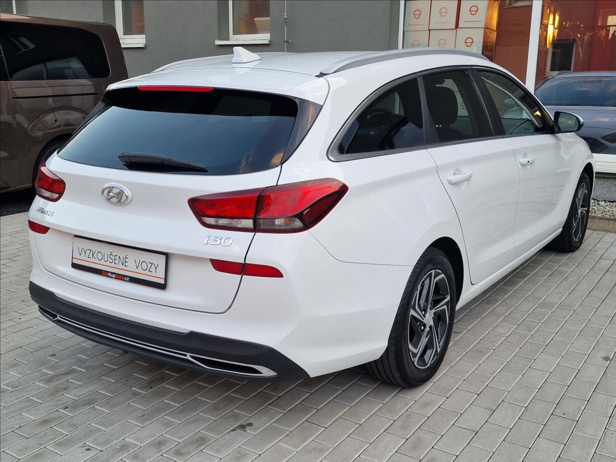 hyundai-i30-1-0-t-gdi-smart-kombi-cr-1maj - 9