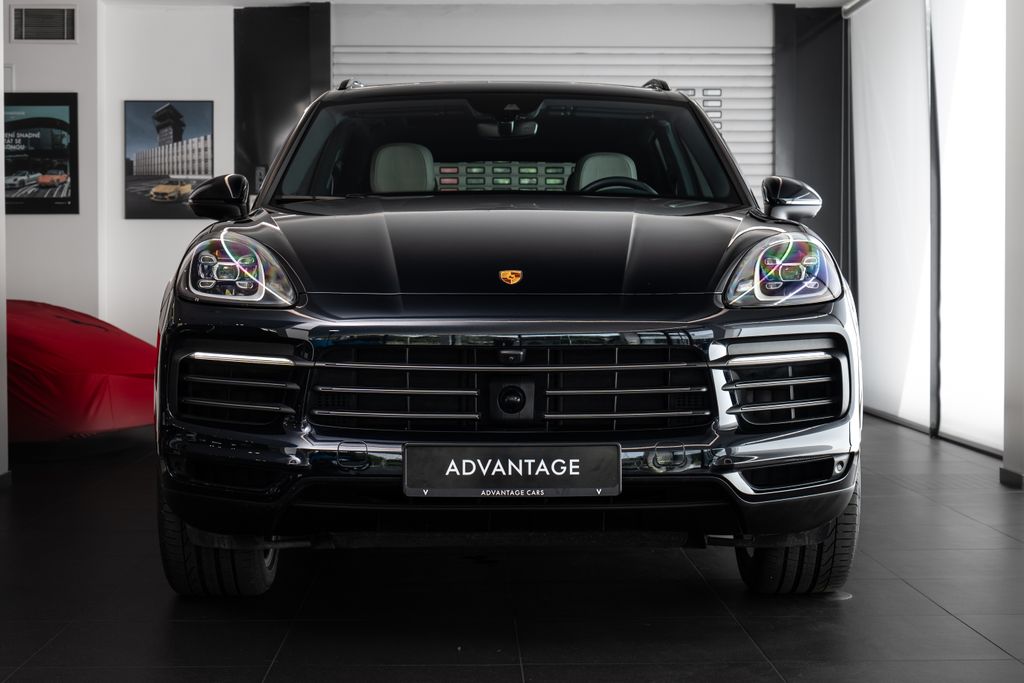 porsche-cayenne-e-hybrid-platinum-edition-bose-vent-sedadla - 1