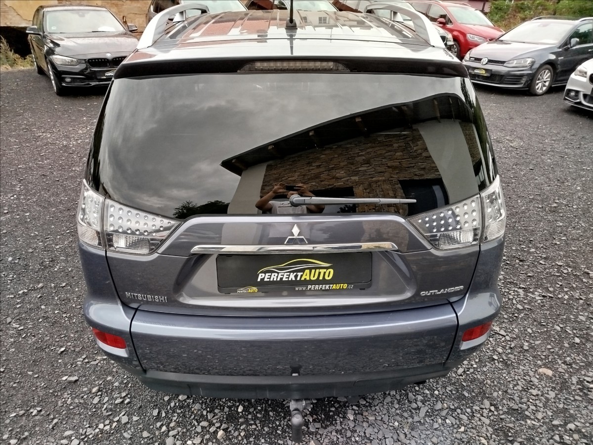 mitsubishi-outlander-2-0-i-108-kw-alu-klima-tazne - 4