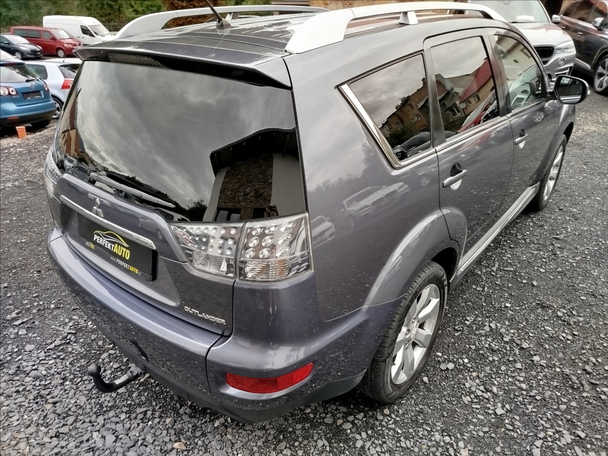 mitsubishi-outlander-2-0-i-108-kw-alu-klima-tazne - 5