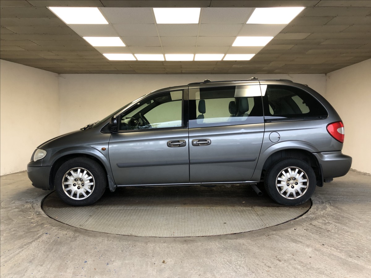 chrysler-voyager-2-8-crdi - 3