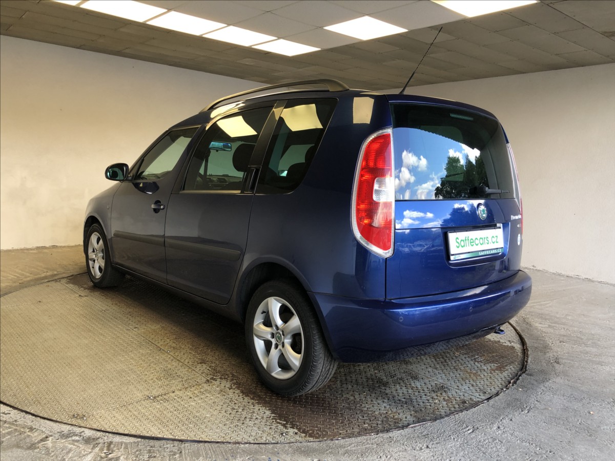 skoda-roomster-1-2-tsi-dsg - 4