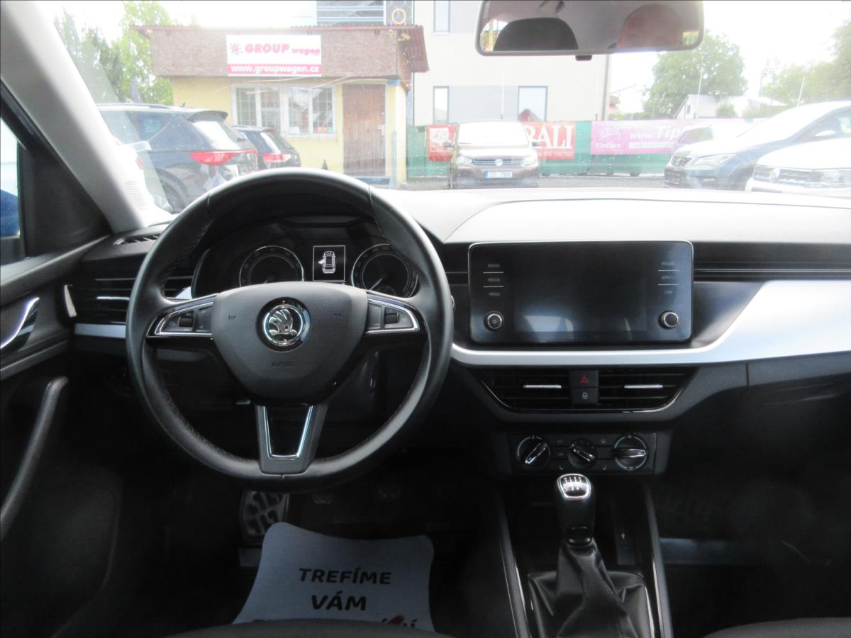 skoda-kamiq-1-0-tsi-led-top-stav - 7