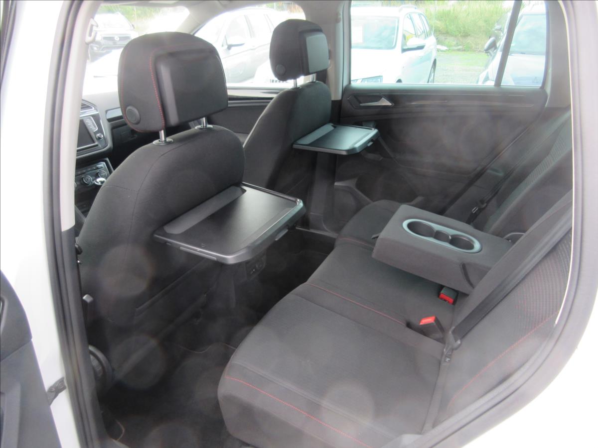 volkswagen-tiguan-1-4-tsi-110kw-edice-sound - 6