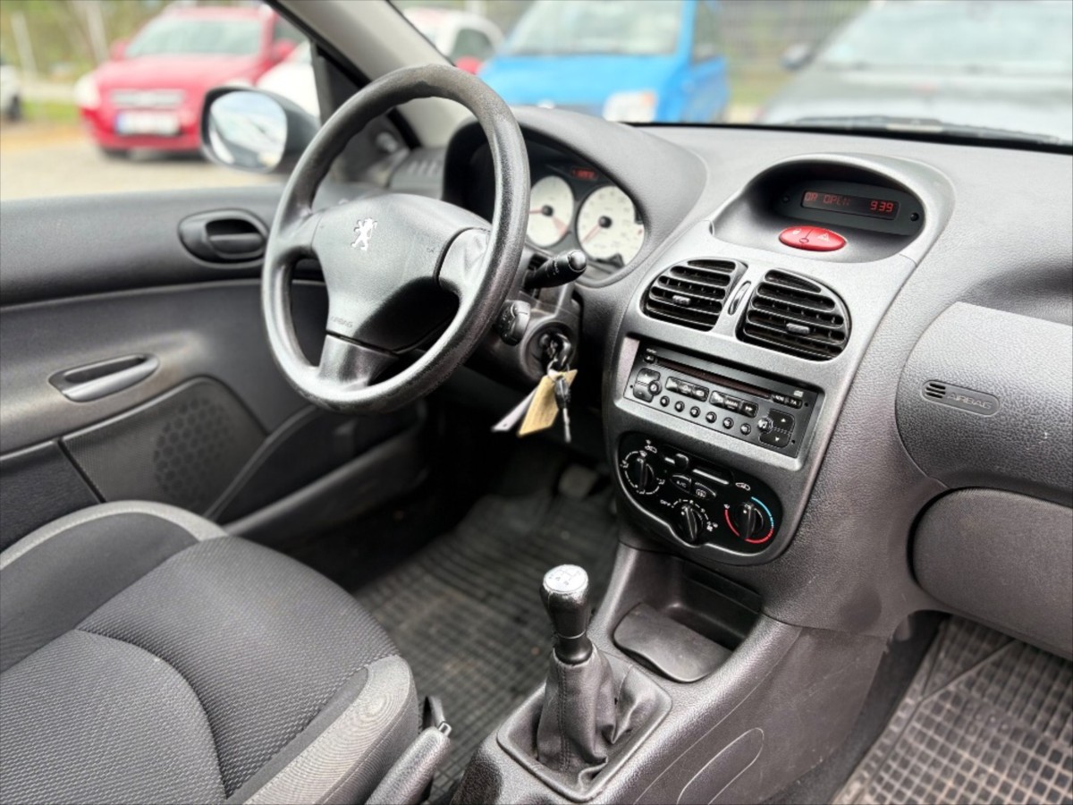 peugeot-206-1-4-hdi-combi - 8
