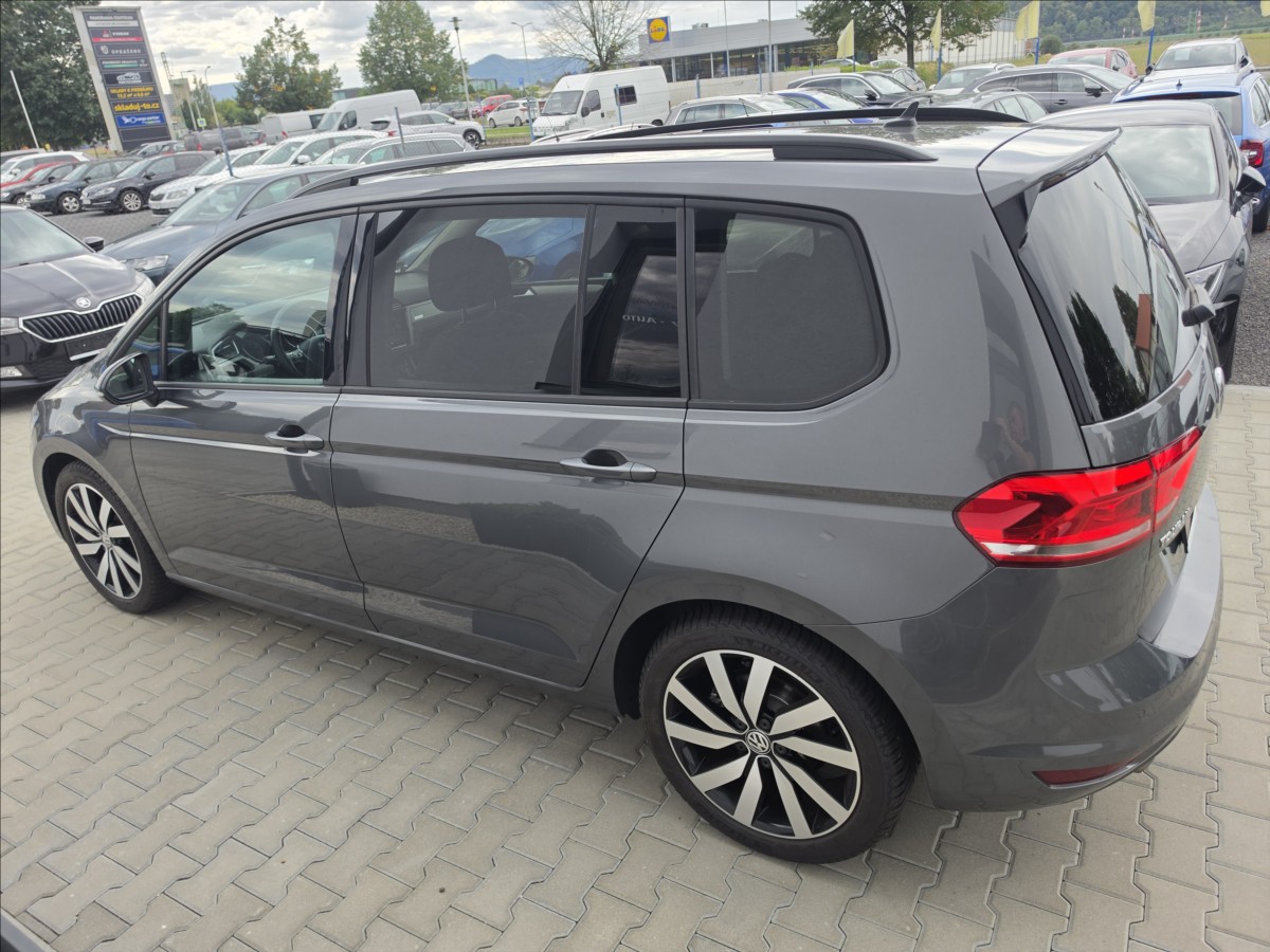 volkswagen-touran-1-4-tsi-110kw-dsg-7-mistny - 8