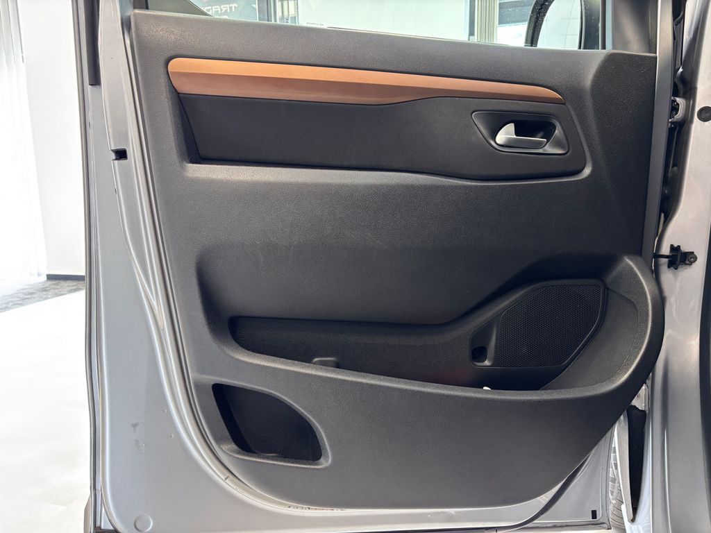 toyota-proace-verso-2-0-cdti-family-long - 9