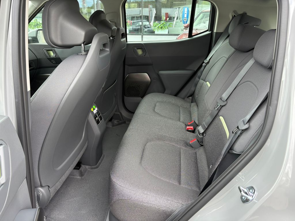 kia-5p-4x2-air-108-kw-42-2-kwh - 9