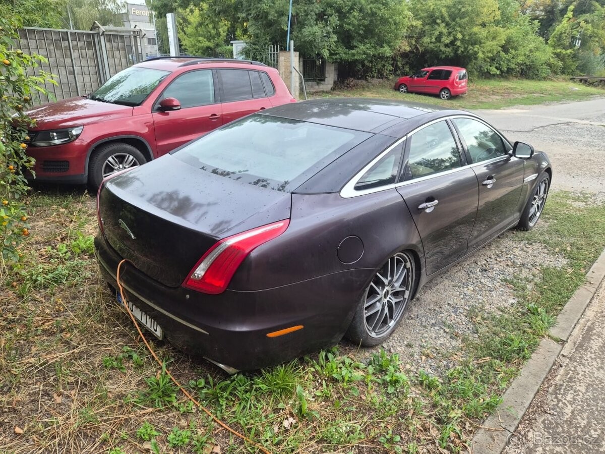 jaguar-xj-3-0-x351-6v - 1