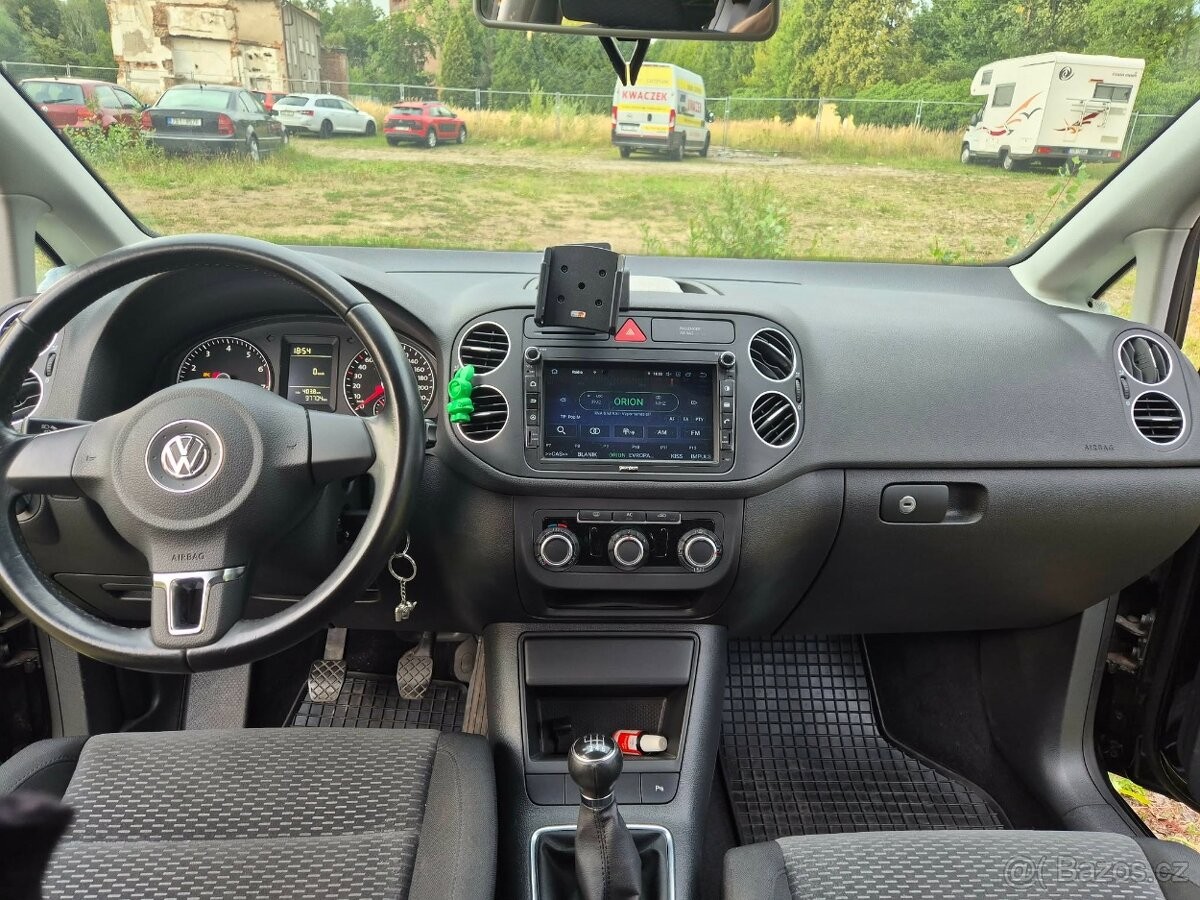 volkswagen-golf-plus-1-4-tsi-90kw-r-v-2009-2-majitel - 3