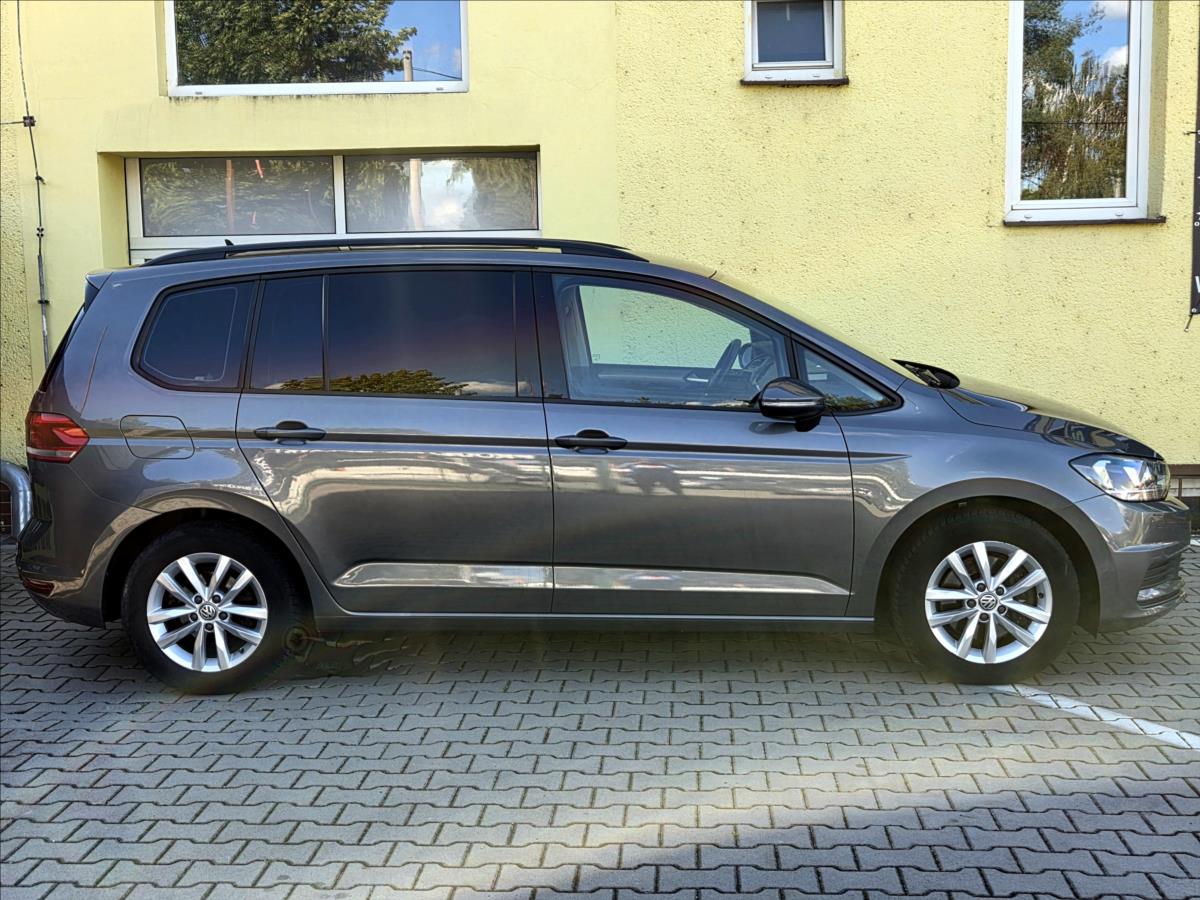 volkswagen-touran-1-2-tsi-7mist-cebia - 5