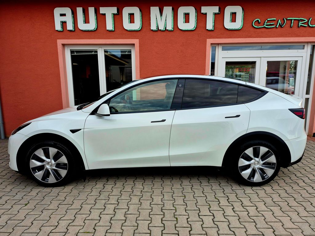 tesla-model-y-l-range-d-m-378kw-berlin-dph-soh-94-6-tazne - 1