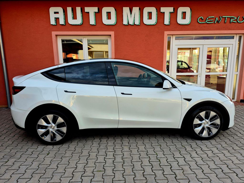 tesla-model-y-l-range-d-m-378kw-berlin-dph-soh-94-6-tazne - 5