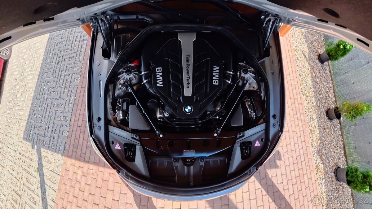 bmw-rada-7-4-4-v8-twinpower-turbo-450-koni - 8