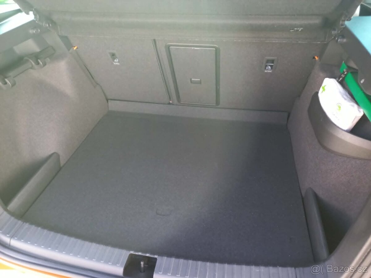 skoda-karoq-1-0-style-tsi-81-kw - 9