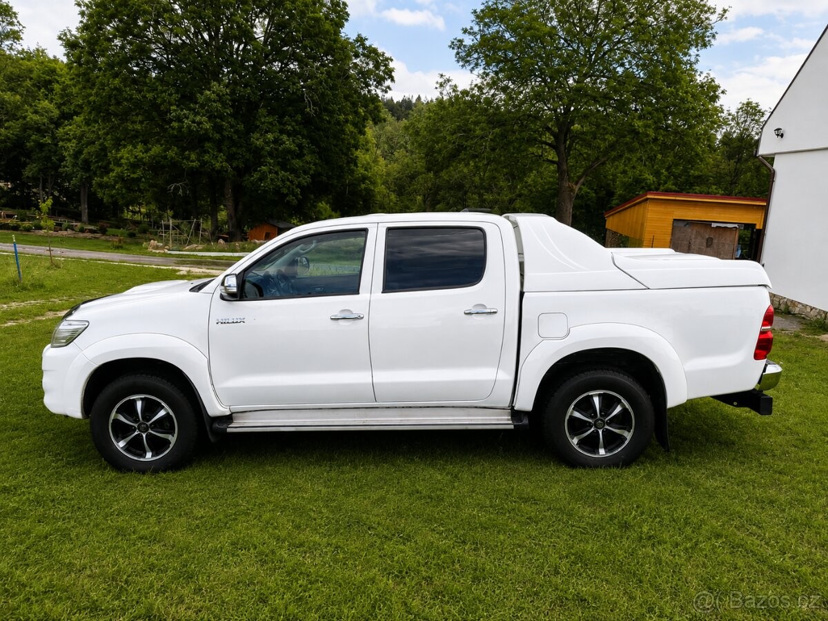 toyota-hilux-2-5-d4d-2014-tazne-cr - 1
