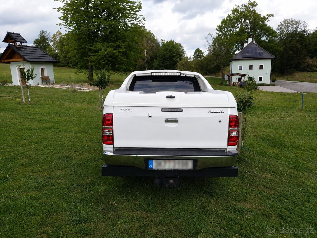 toyota-hilux-2-5-d4d-2014-tazne-cr - 2