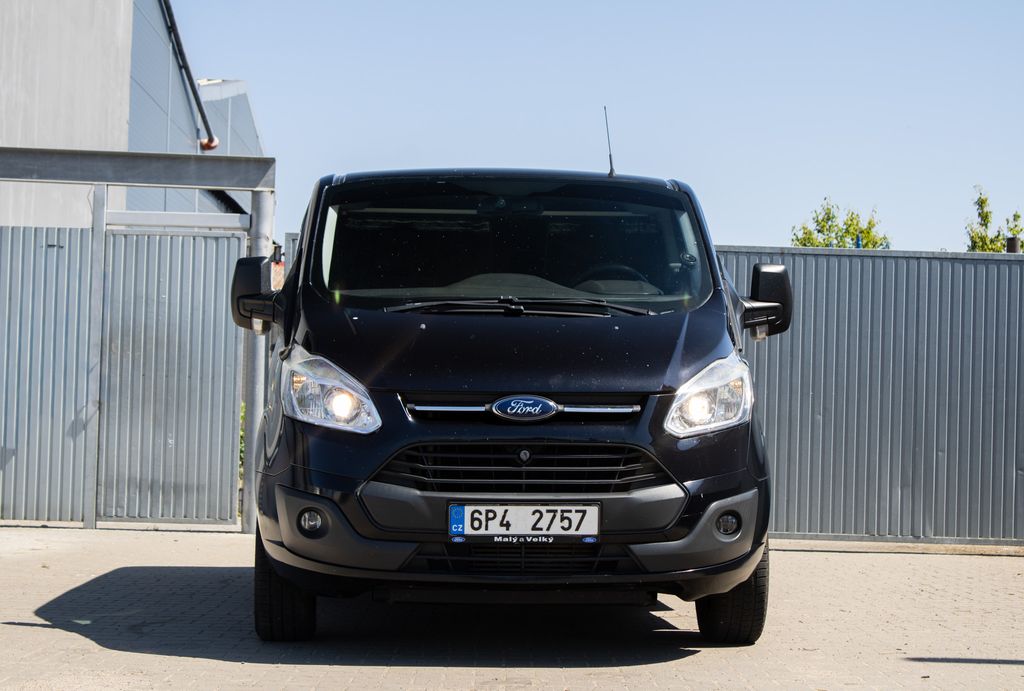 ford-tourneo-custom - 1