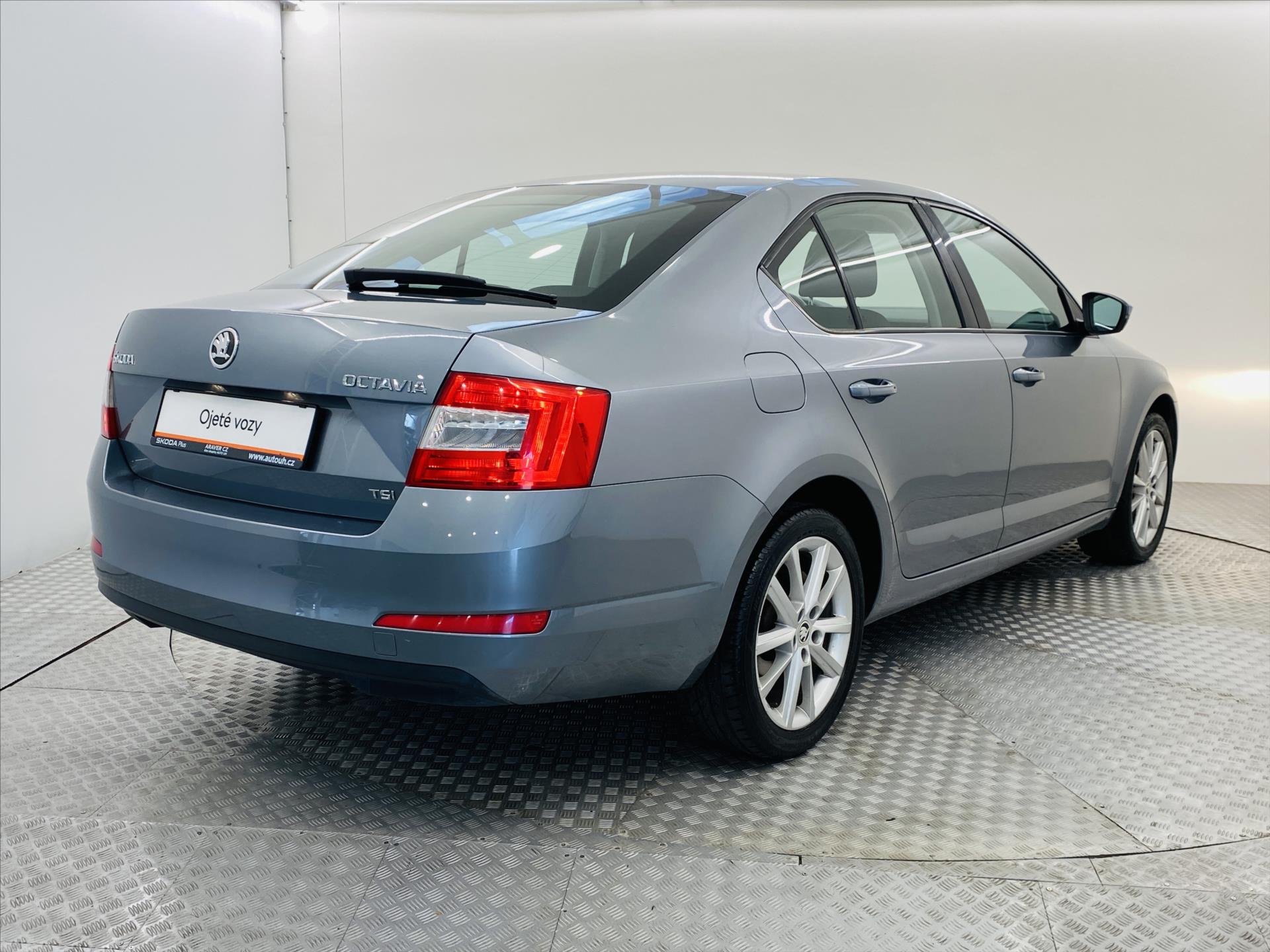 skoda-octavia-1-2-tsi-77-kw-klima - 1
