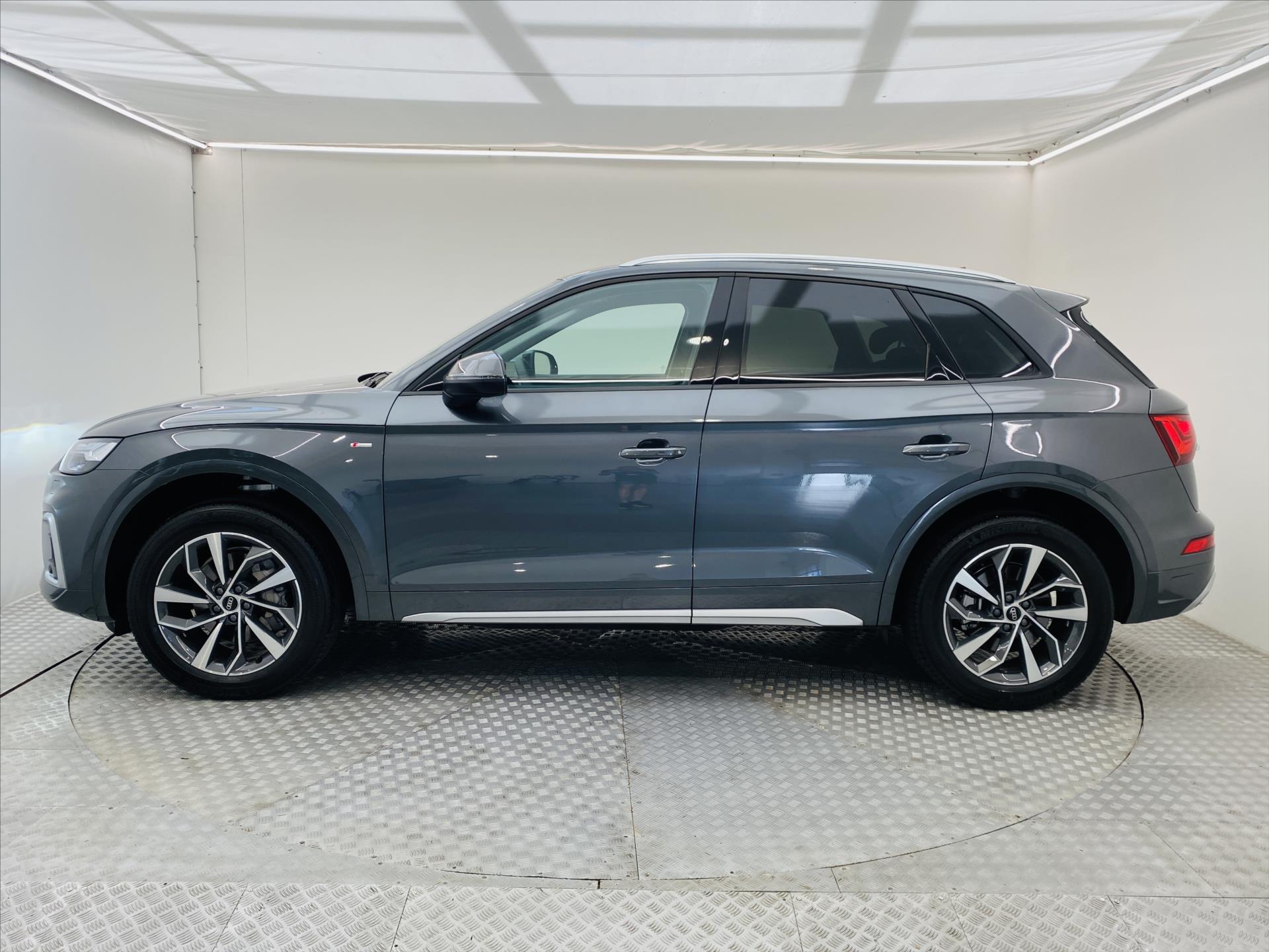 audi-q5-2-0-s-line-40tfsi-150kw - 2