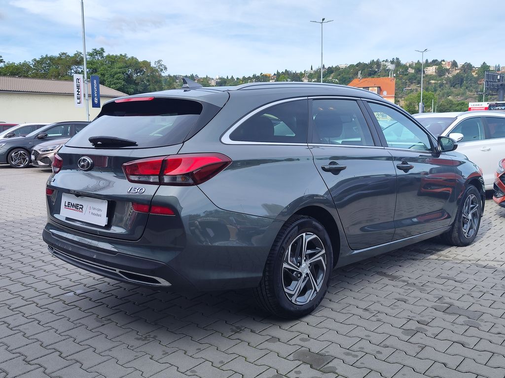 hyundai-i30-1-0-t-gdi-88kw-smart-navi-dct - 4