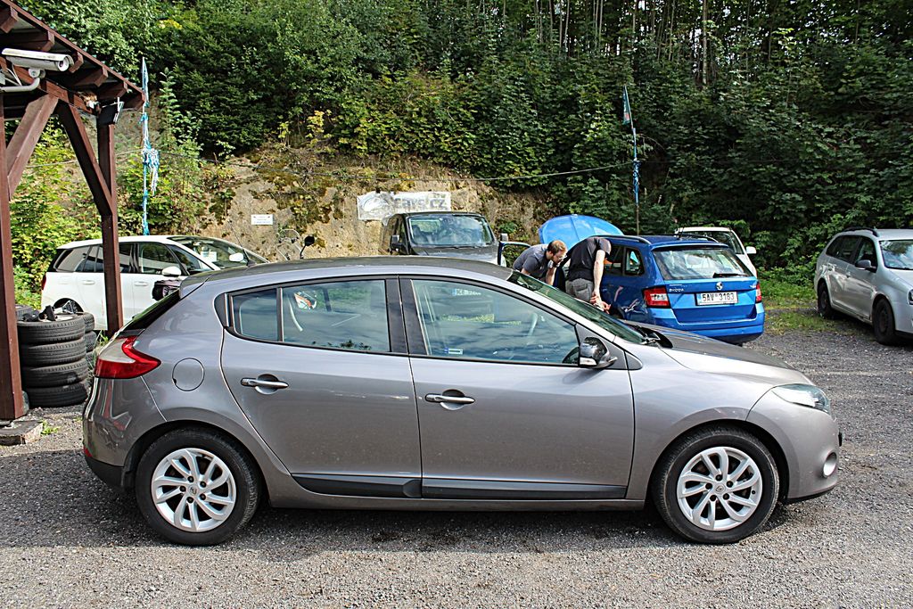 renault-megane-1-6-16-v-serv-knizka - 4