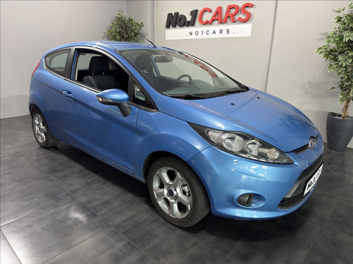 ford-fiesta-1-2-i-83-000km-servis-alu-stk - 1