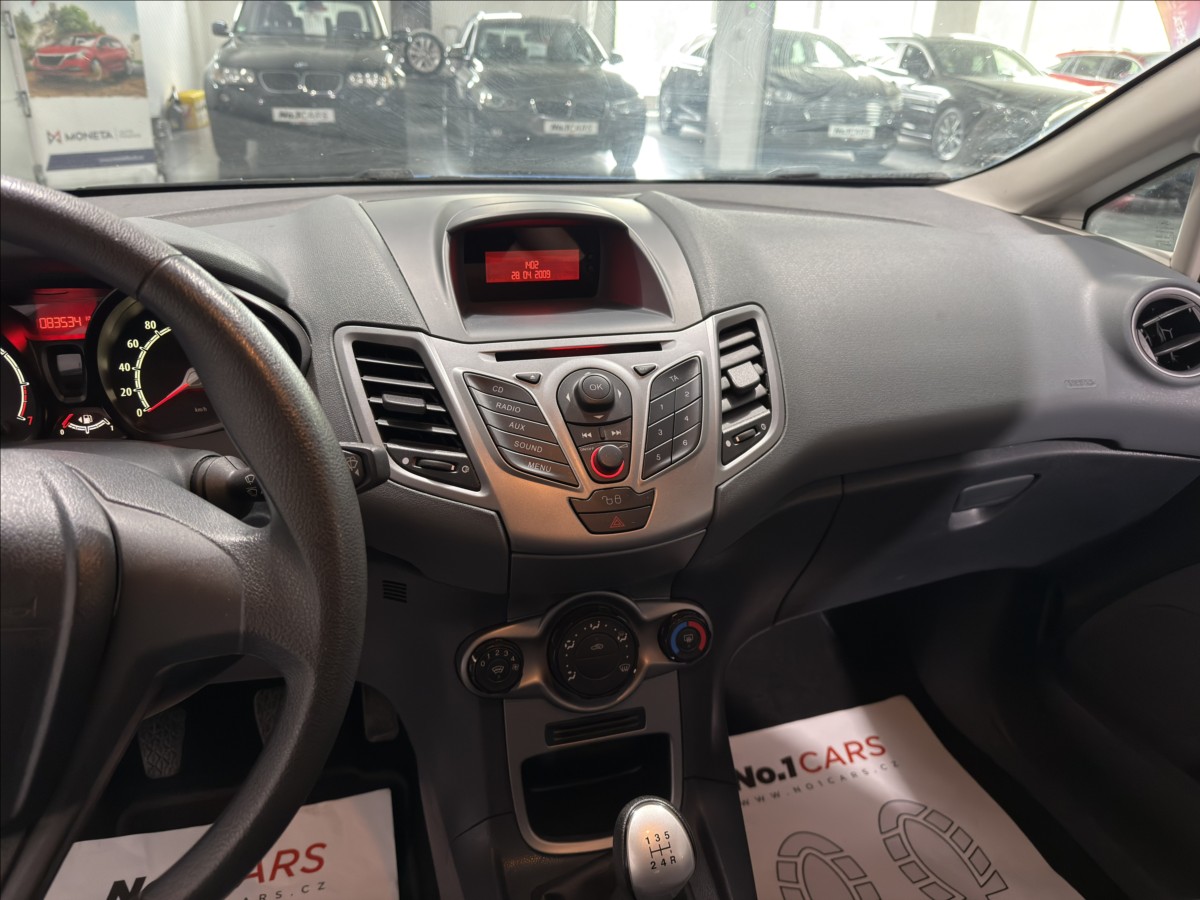 ford-fiesta-1-2-i-83-000km-servis-alu-stk - 8