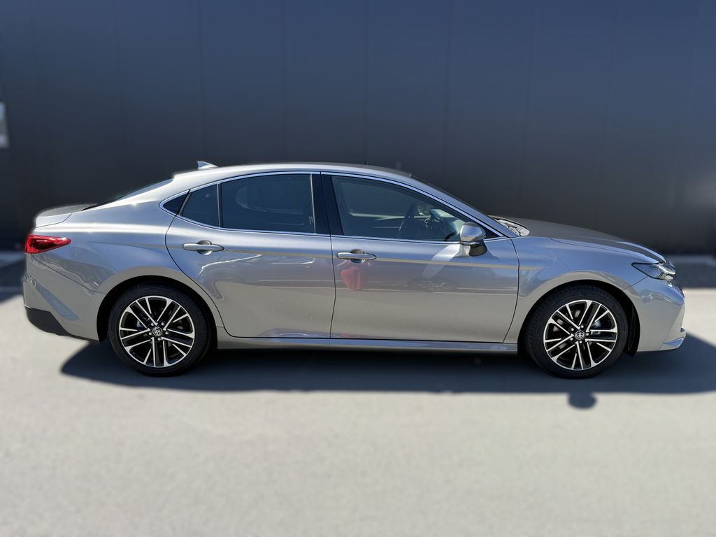 toyota-camry-executive - 5
