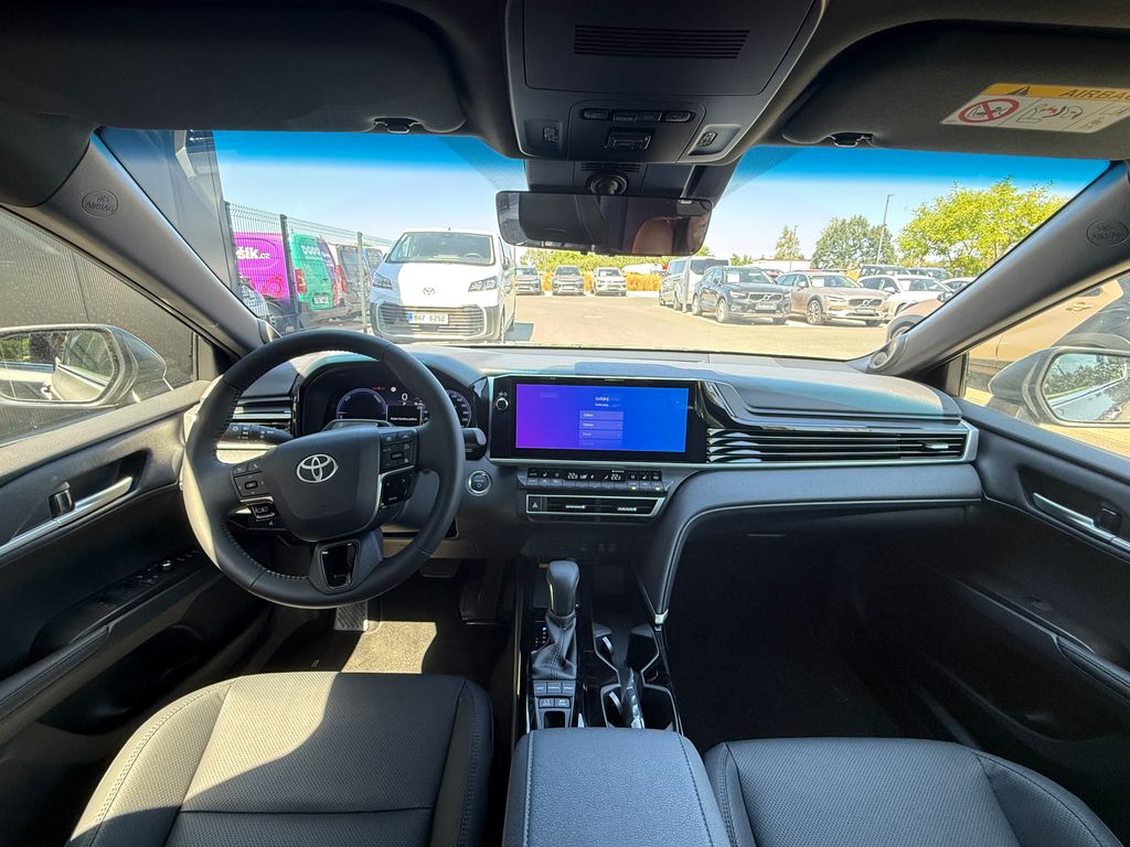 toyota-camry-executive - 7