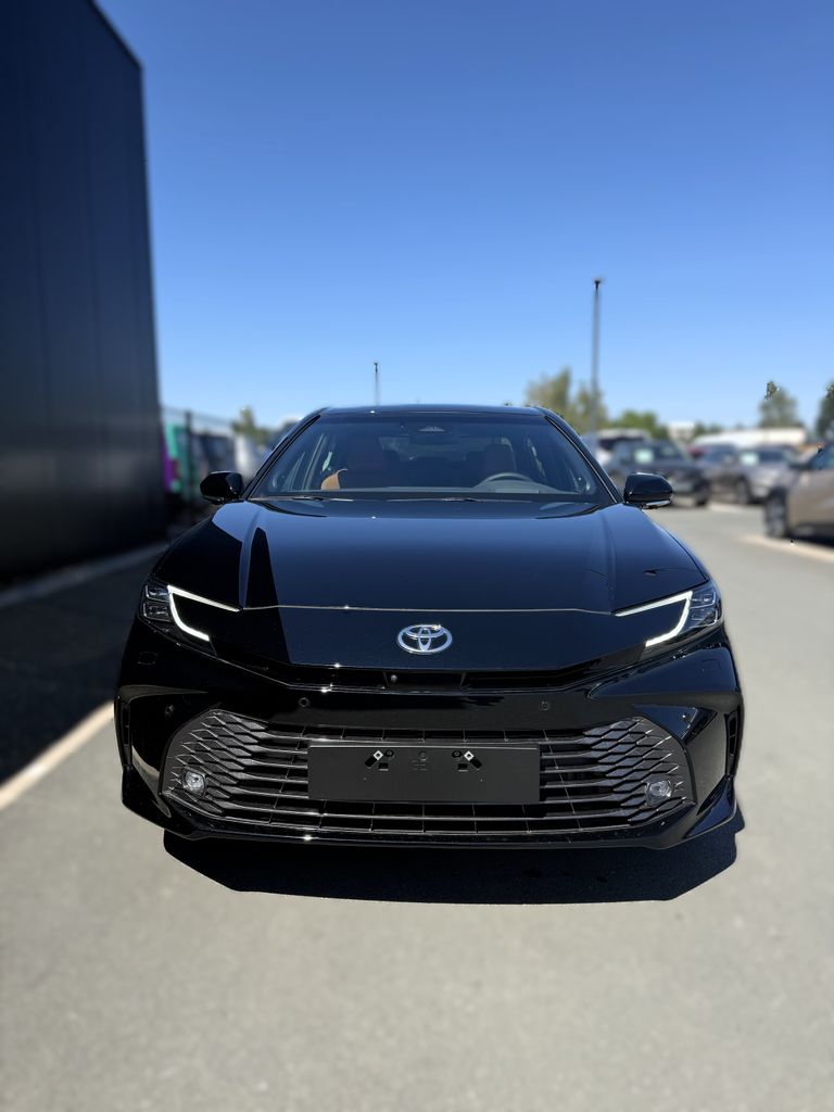 toyota-camry-executive - 2
