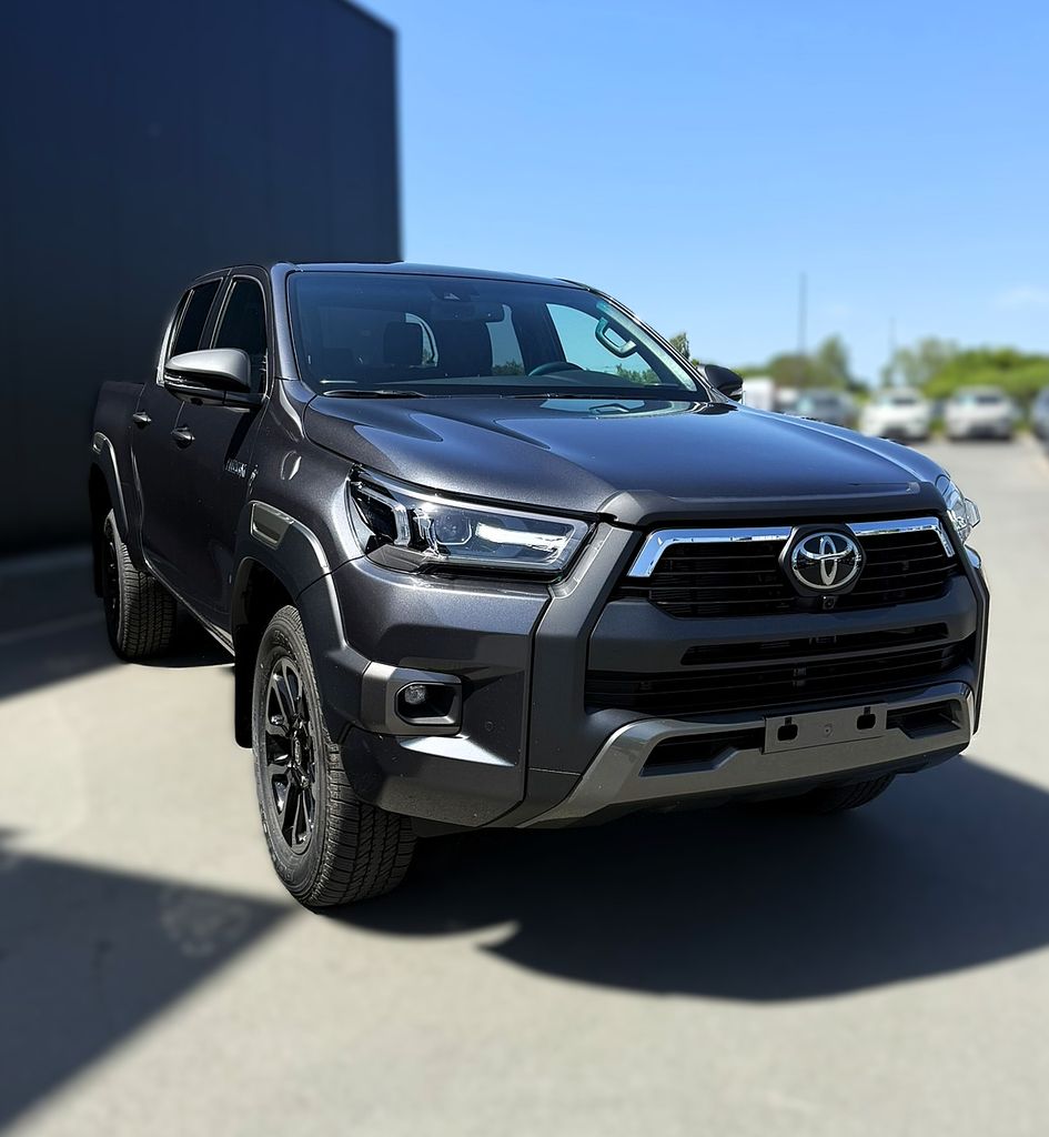 Toyota Hilux Invincible