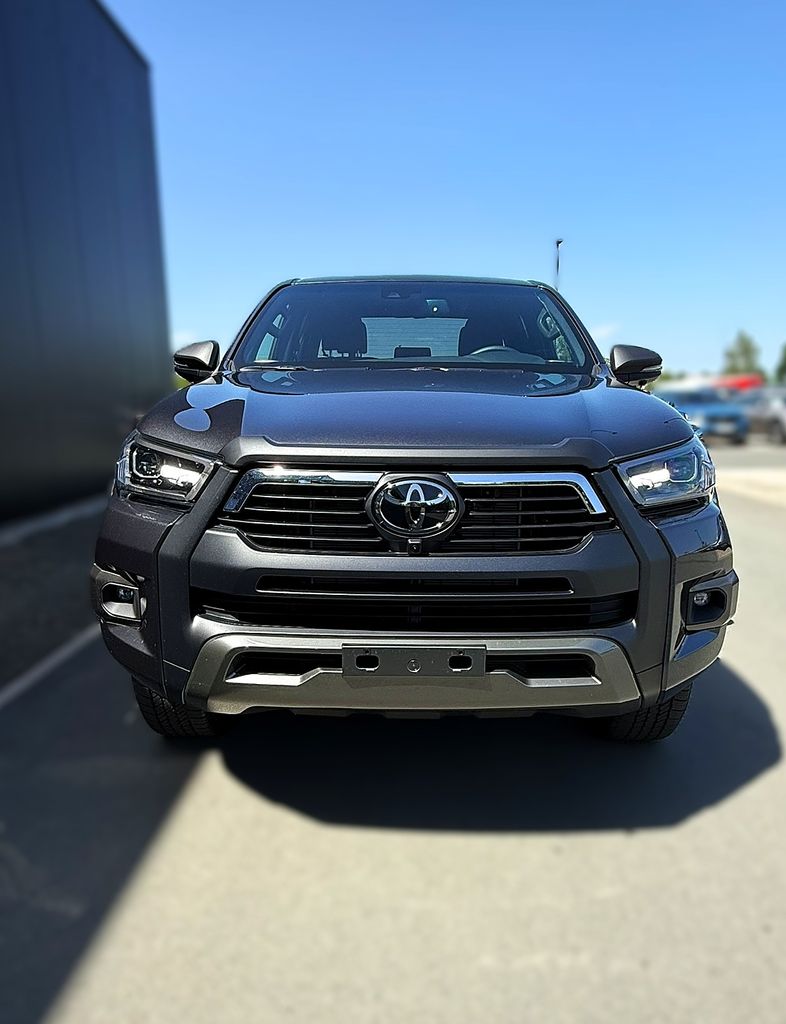 toyota-hilux-invincible - 3