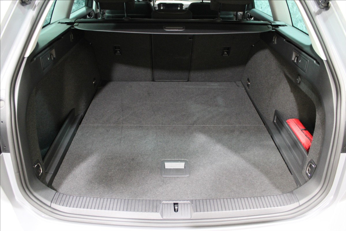 volkswagen-passat-1-5-tsi-dsg-business-1-maj-cz - 5