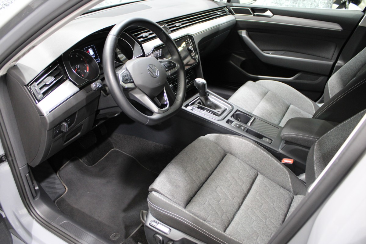 volkswagen-passat-1-5-tsi-dsg-business-1-maj-cz - 8
