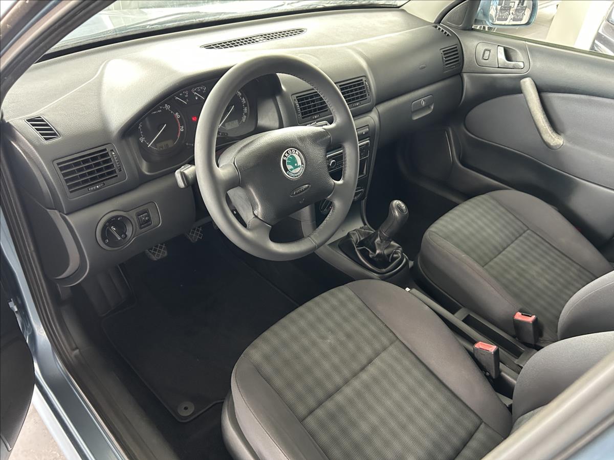 skoda-octavia-1-4-16v-tour-bez-koroze - 8