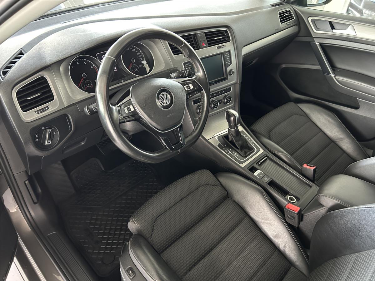 volkswagen-golf-1-4-tsi-92kw-dsg-serviska-cr - 6