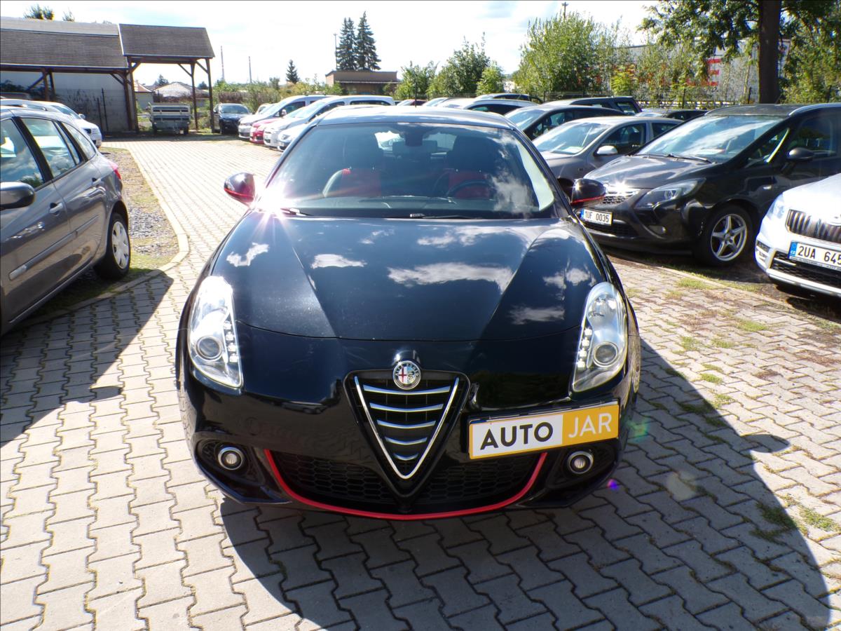 alfa-romeo-giulietta-1-4-turbo-145-kw-automat - 1