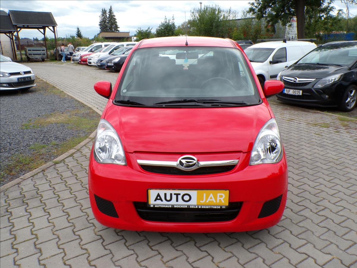 daihatsu-cuore-1-0-i-1-majitel-klimatizace - 1